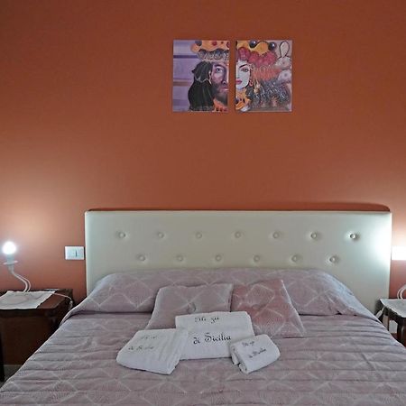 Gli Zii Di Sicilia Bed & Breakfast Racalmuto ภายนอก รูปภาพ