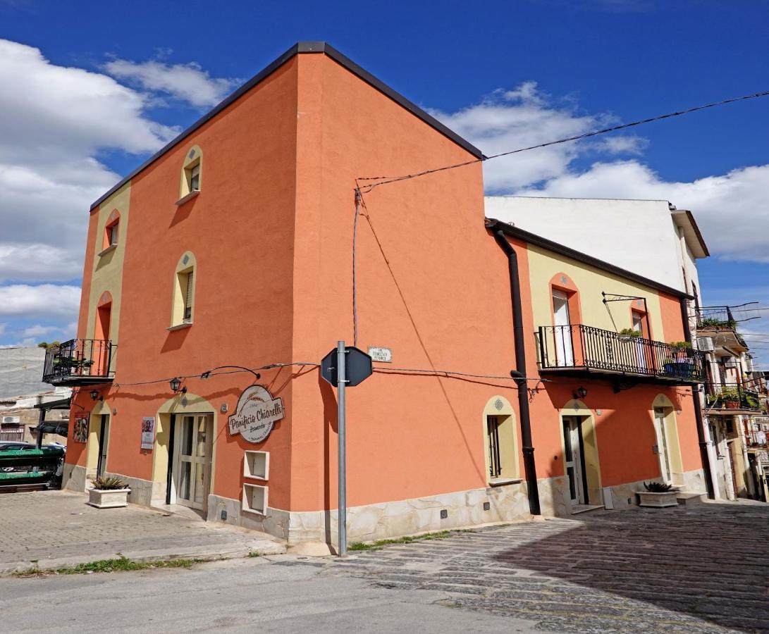 Gli Zii Di Sicilia Bed & Breakfast Racalmuto ภายนอก รูปภาพ